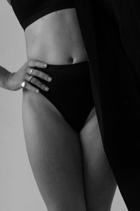 Thong Jane Black