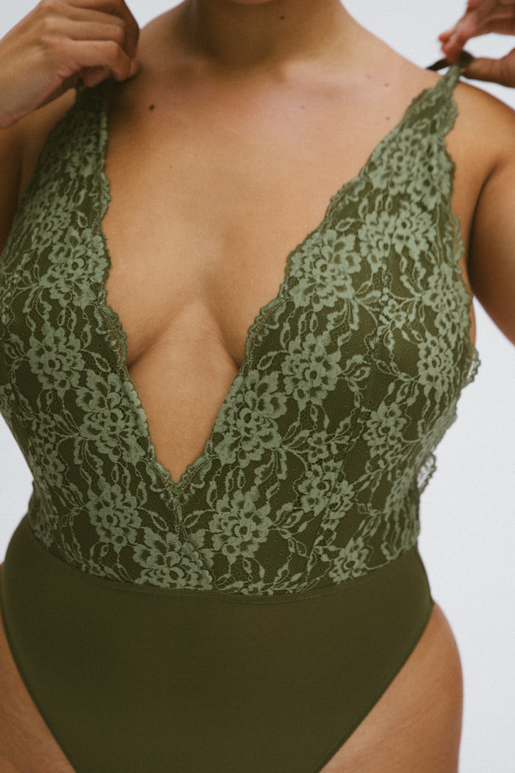 Lingerie bodysuit for bigger breasts